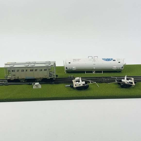 Vintage Western Maryland Train Set With Hopper & Tank Cars HO Scale Model Railro - Picture 1 of 9